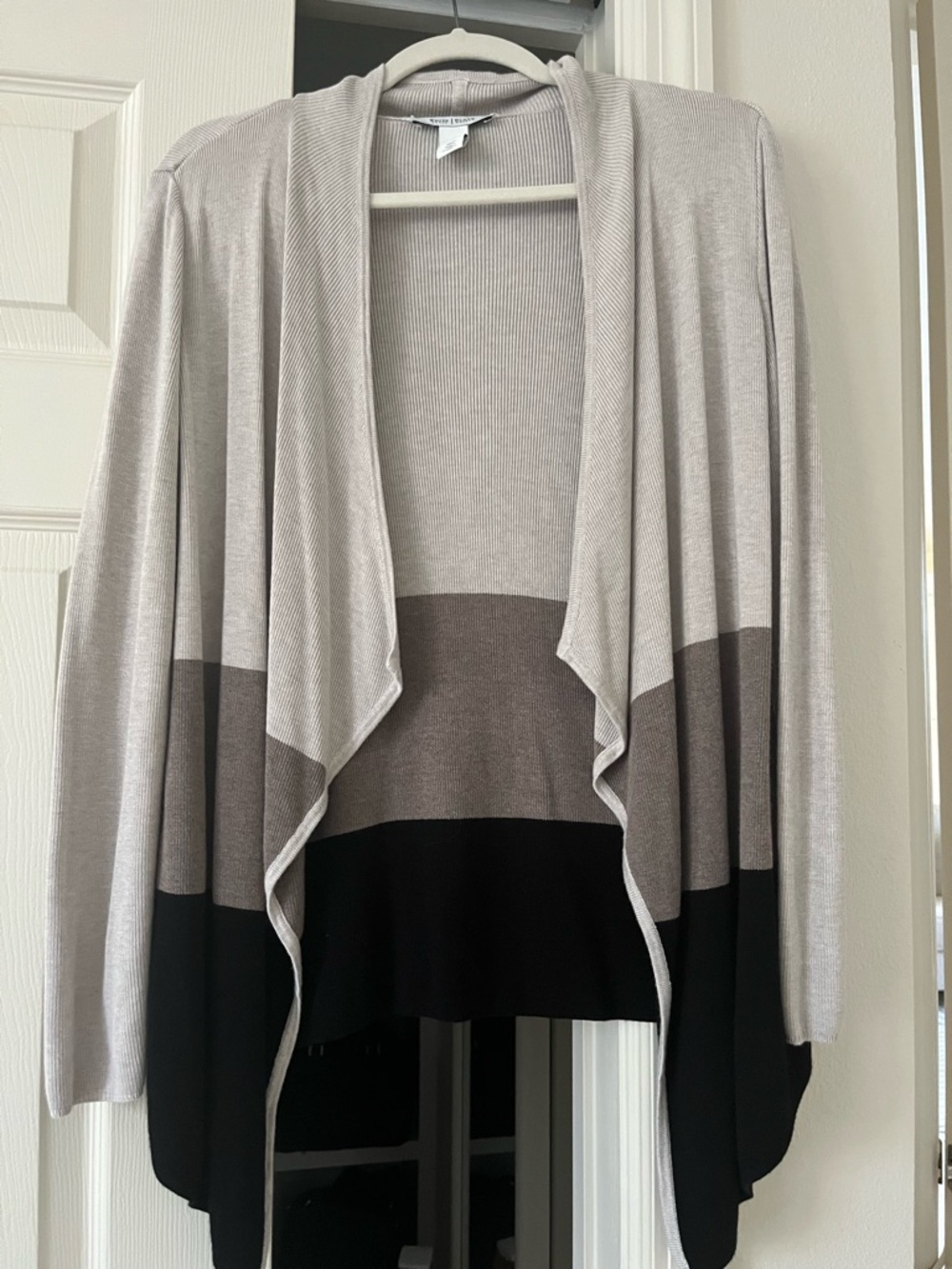 Light Gray and Black Open-Front Colorblock Cardigan Sweater size small